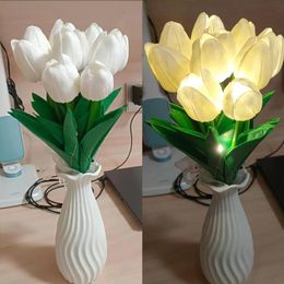 10st Led Tulip Night Light Artificial Flower Real Touch Pu Tulip Fake Flower Bouquet Lamp för Wedding Party Decor Home Ornament