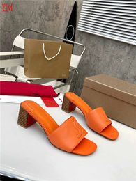 Luxury designer Slide Sandal Womens Shoes in Orange Leather Women Floor Model Refurbished Slide Sandals Slippers Shoes With Box