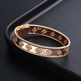 Najnowsza marka projektanta Van Four Leaf Grass Kalejdoskop Bransoletka Women Rose Gold Wide Edition Full Diamond Wysoka jakość biżuterii