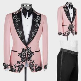 Men's Suits Luxury 3 Pieces Blazer Vest Pants Appliques Men One Button Peaked Lapel Formal Prom Wedding Groom Plus Size Tailored