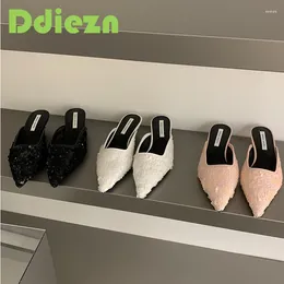 Casual Shoes Slides Pumps Women Low Heel Pointed Toe Outdoor Slippers 2024 Fashion Ladies Sandals Summer Footwear Female Bling Mules