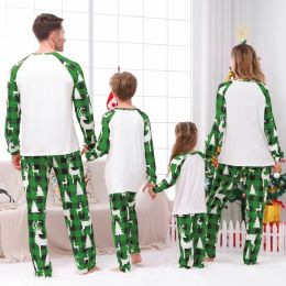 2023 Pijamas de Natal Conjunto de Santa Árvore Mom Pai Crianças Compatíveis Compacas 2 Peças Terce Baby Dog Rodper Sleepwear Family Look