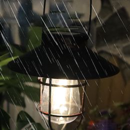 Retro Solar Lantern Hanging Waterproof Vintage Metal Outdoor Garden Lights with Tungsten Bulb Decorative for Patio Backyar