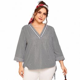 2021 Fi Summer Women Striped Blouse Shirt Plus Size Female V Neck Lg Sleeve Irregular Tunic Tops Ladies Casual Blouse J2rl#