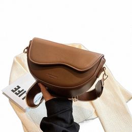 2024 Summer Chain Shoulder Crossbody Bag Small Leather Saddle Armpit Bags for Women Ladies Vintage Underarm Handbags bolsa y5oK#