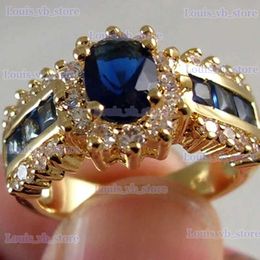 Band Rings Luxurious Blue Red Zircon Fashion Mens and Womens Rings Gold Color Anniversary Unisex Jewelry Wedding Rings Wholesale T240330