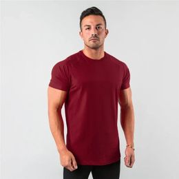 Stylish Plain Tops Fitness Mens T Shirt Short Sleeve Muscle Joggers Bodybuilding Tshirt Male Gym Clothes Slim Fit Tee 240321