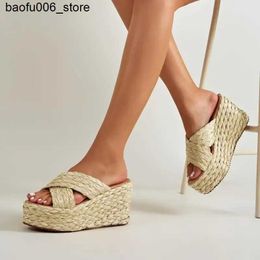 Sandals Novelty Women Slippers Wisteria 9.5CM Wedge Round Toe Slide Street Style Korean Platform Woven Rope Womens Shoes 36 43 Q240330