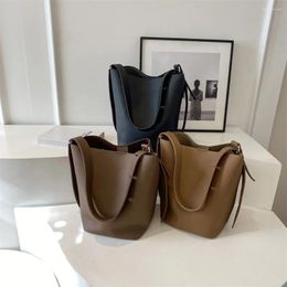 Shoulder Bags Women Versatile Shopper Bag PU Leather Fashion Large Capacity Adjustable Strap Simple With Matching Clutch Set