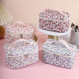 Lady Cosmetic Bags Fashion Makeup Bag Women Designers Handbag Travel Pouch Ladies Purses High Quality Organizador Toiletry Bag