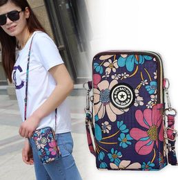 Fashion Floral Pattern Women Small Backpack High Quality Waterproof Fabric Shopping Backpack Pretty Style Girls Daypack