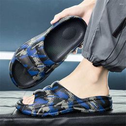 Slippers Slip-resistant Strips Man Luxury Sneakers Large Sandals Shoes Men's Flip Flops Sport Tenus Technology