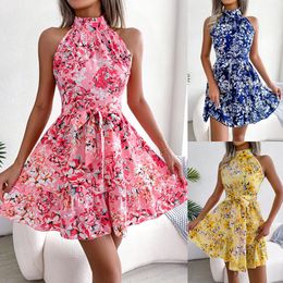 Abbigliamento da donna con abito floreale altalena grande primavera ed estate elegante con lacci e volant