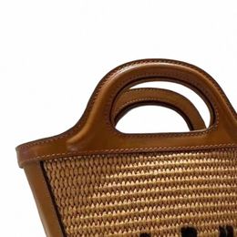 2023 Grass Woven Bag Cowhide Single Shoulder Oblique Straddle Portable Cabbage Basket Beach Womens Bag Same Style K2Sh#