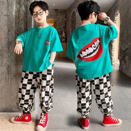 Summer Teenage Boy Girls Clothes Set Children Tshirts and Plaid Pants 2 Pieces Suit Kid Short Sleeve O Neck Top Bottom Tracksuit 240328