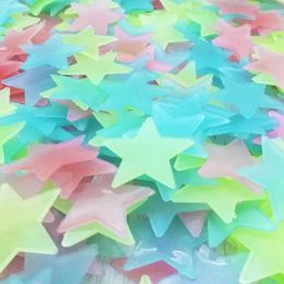 Window Stickers 100ps 3cm Stars Glow In The Dark Wall For Kids Room Art Mural Home Decor Fluorescent Painting