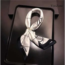 Designer Woman Silk Fashion Letter pannband märke liten halsduk Variabel huvudduk Tillbehör Aktivitet gåva 330