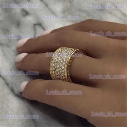 Band Rings Huitan Luxury Wide Promise Rings for Women Pull Paved CZ Sparkling Wedding Bands Rings Silver Color/Gold Colour Fashion Jewellery T240330