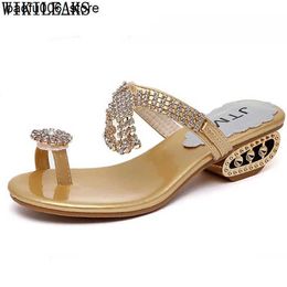 Sandals Gold and silver beach shoes womens rhinestone sandals designer version summer shoe slider crystal sandal slider flip top womens shoes Q240330