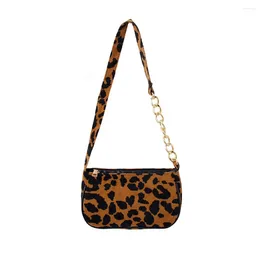 Shoulder Bags Leopard Pattern Handbag Street Shopping Women Plush Underarm Bag Purse