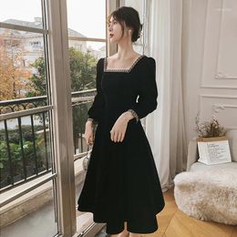 Casual Dresses Vintage Long Sleeve Square Neck French Fashion Evening Party Dress Spring Women Elegant Bodycon Velvet 2024 Y2k