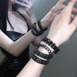 Bangle 2024 Punk Dark PU Bracelet For Women Men Hip Hop Rock Chain Multi Layered Trend Retro Gothic Jewellery Dancer Accessories