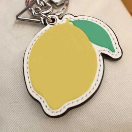 Rings Key Rings Keychain Luxury Designer Fashion Keys Pendant Silver Key Classic Plant Lemon Genuine Leather High Quality Keychains Orn