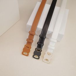 Cinture in pelle casual di design Cintura da donna alla moda Accessori da viaggio con fibbia liscia larga 2,5 cm 3 colori