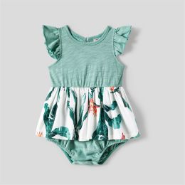 PatPat Family Matching Outfits Plant Print Panel Ruffle Hem Tank Dresses and Short-sleeve T-shirts Family Looks Sets
