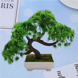 Decorative Flowers 1Pc Simulation Pine Greeting Guests Potted Plant Fake Bonsai Guest-Greeting Tree Mini Green Desktop Decoration For