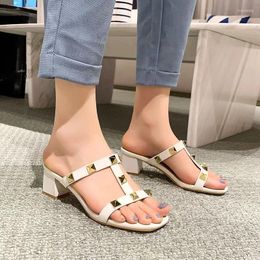 Slippers Generation Beauty 2024 Summer Explosive Female Roman Rivet All-match One-line Strap High Heel Sandals