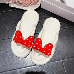 Slippers Princess Style Flat Bottom Flip Flops Female Summer Cute Bow Tie Clip Slipper Beach Shoes Soft Sole Platform Sandals Shoe H240328FG4O