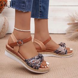 Dress Shoes 2024 Spring Summer Bow Women's One Line Button Slope Heel Thick Sole Casual Large Peep Toe Sandals