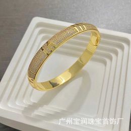 Designer Brand Brand's High Version V Gold Roman Digital Bracelet with Full Diamond Light Luxury and Advanced Sense WT8W