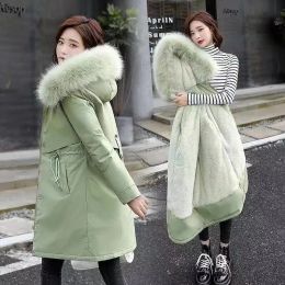 Plush podszewka zimowa parkas zagęszcza ciepłe płaszcze bawełniane długą zimową kurtkę z kapturem wiatroodporne noszenie śniegu żeńska płaszcz żeńska