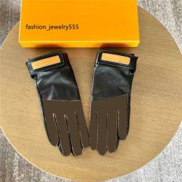 Gloves Five Fingers Gloves Classic Clover Splicing Pattern Gloves Unisex Leather Mittens Men Women Outdoor Gloves Drive Mittens With Box