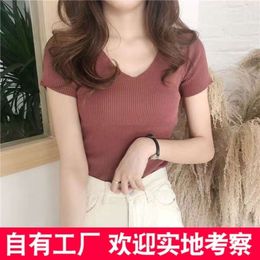 Short T-shirt for Women in Spring and Summer 2023, New Women's Clothing, Half Sleeved Slim Fit, V-neck Knitted Bottom Shirt, Short Top