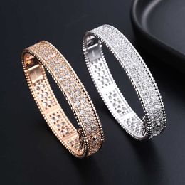 Original av designer van fyra bladgräs full diamant armband kvinnor kalejdoskop bred upplaga k eleganta ornament fem blomma personliga smycken smycken