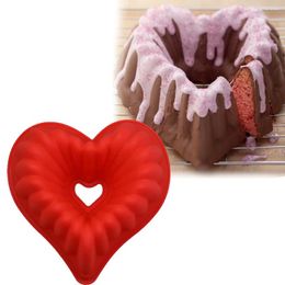 Baking Moulds DIY Love Heart Shape Silicone Cake Mould 3D Bread Pastry Mould Pizza Pan Birthday Wedding Party Bakeware Tools