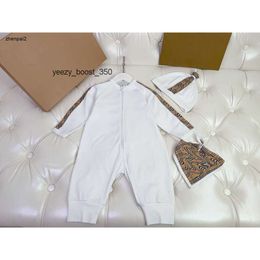 Burberrlies Luxury toddler jumpsuits zipper baby bodysuit designer newborn clothes Size 59-90 comfort infant crawling suit Nov10