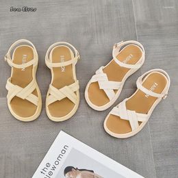 Dress Shoes 2024 Flat Sandals Summer Versatile Women's Casual Anti Slip Wear Resistant Trendy And Fashionable Beach Style