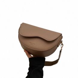 small Leather Saddle Armpit Bags for Women 2023 Summer Chain Shoulder Crossbody Bag Ladies Vintage Underarm Handbags bolsa m0HN#