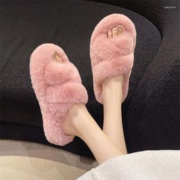 Slippers 2024 Woolly Female Wearing A Korean Version Of Ins Autumn Winter Home Cotton Large Size Women Shoes