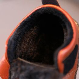 Бархатная дизайнерская обувь для мальчиков детей черно -коричневые новая семестра школьная обувь мальчик мягкая дна повседневная кожаная обувь детская детская e12064