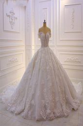 Sparkly Beaded Off Shoulder Ball Gown Wedding Dress Luxury 3D Flowers Lace Appliqued Princess Vintage Arabic Bridal Gown6023838