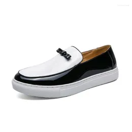 Casual Shoes Men Vulcanised Black White Slip-On Loafers Patent Leather For Chaussures Pour Hommes Spring