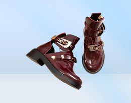 Coole Designer-Damenstiefel 100 Rindsleder, klassisches Schwarz, Luxus-Knöchelmetallleder, dicker Absatz, modischer Martin-Stiefel für Damen, Farbe matc3993070