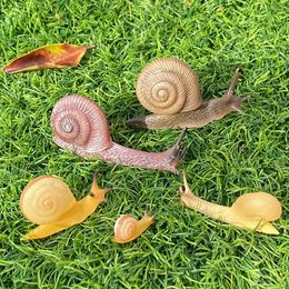 Decorative Figurines Miniature Snail Figurine Plastic Animals Cake Toppers Model Fairy Garden Moss Ornaments