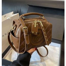 Designer Luxury fashion Tote Bags High end feeling small bag for women 2024 new versatile niche design handbag Boston bag crossbody pillow bag