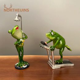 Sculptures NORTHEUINS Resin 1 Pcs Couple Running Bath Frog Figurines For Creative Decorative Accessories Nordic Modern Statue And Sculpture